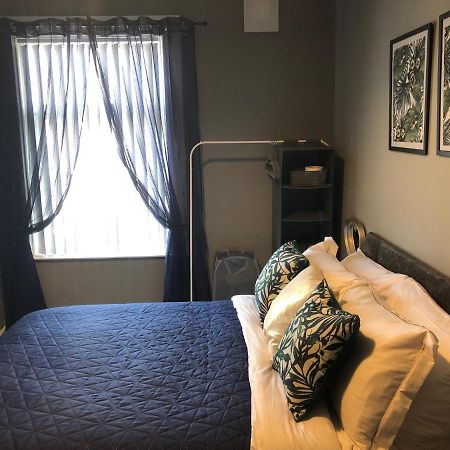 3. Stylish Private Double Room Near Manchester City Centre Bagian luar foto