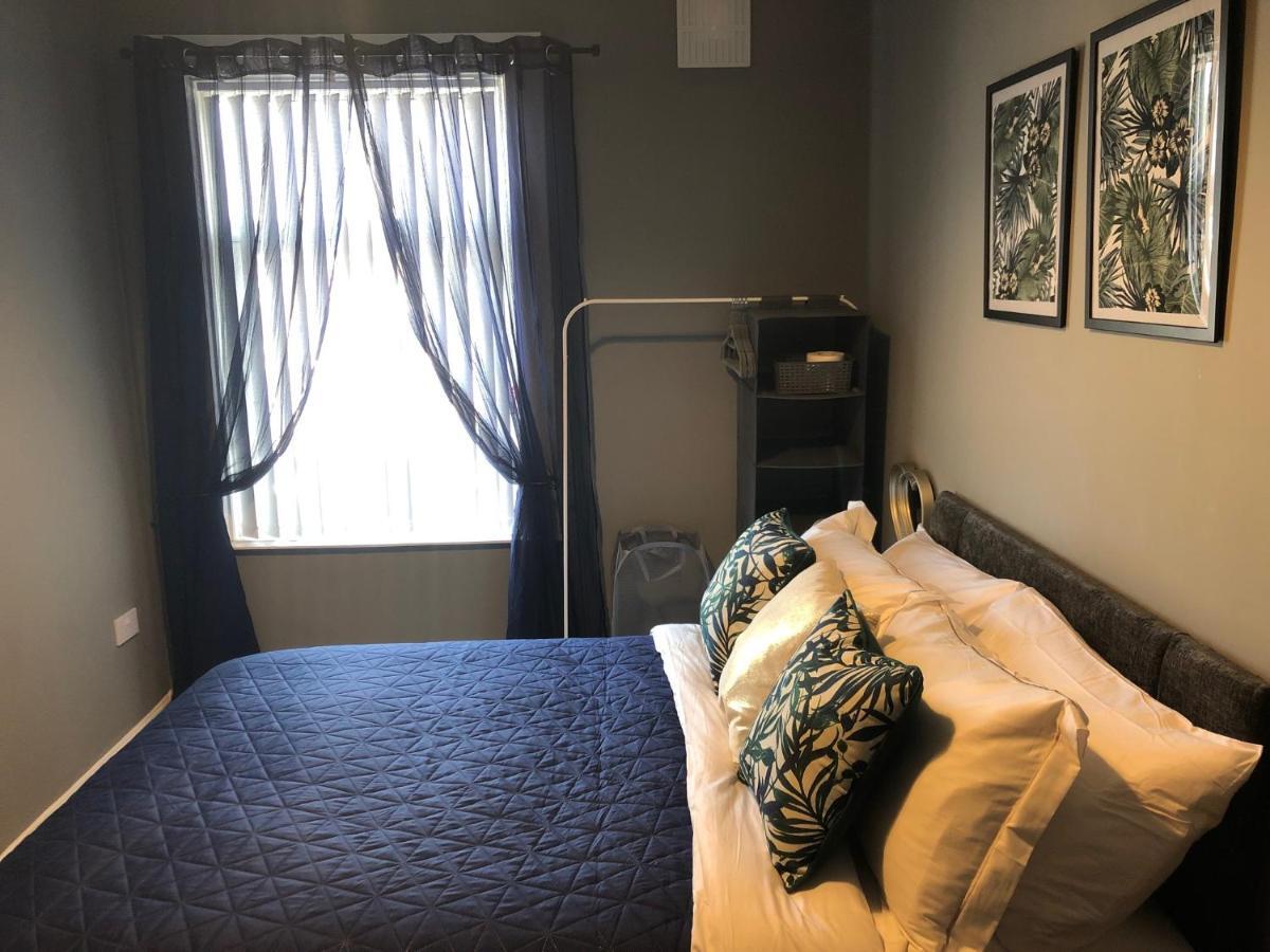 3. Stylish Private Double Room Near Manchester City Centre Bagian luar foto
