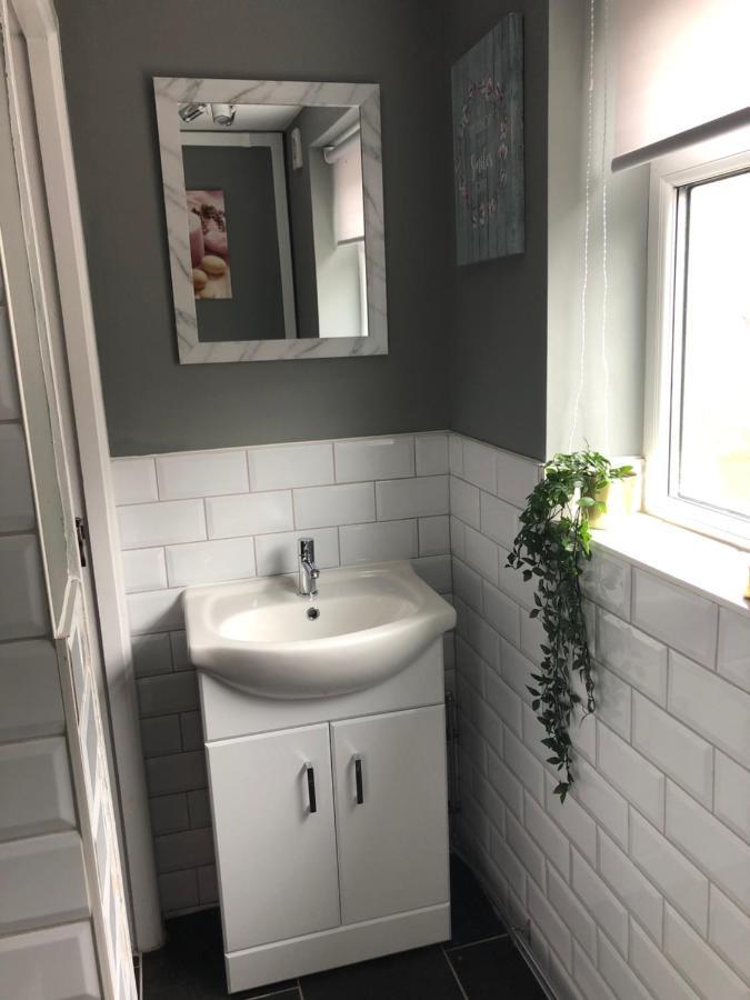 3. Stylish Private Double Room Near Manchester City Centre Bagian luar foto